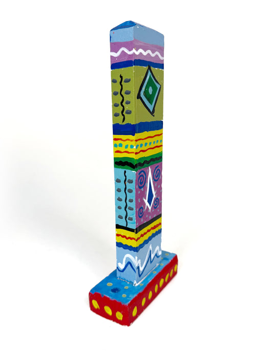 Colorful Totem Stand 1